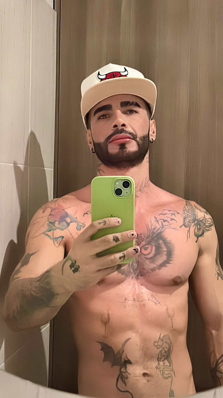 XXX Porn Photo of Nude Darwin_Horny 14