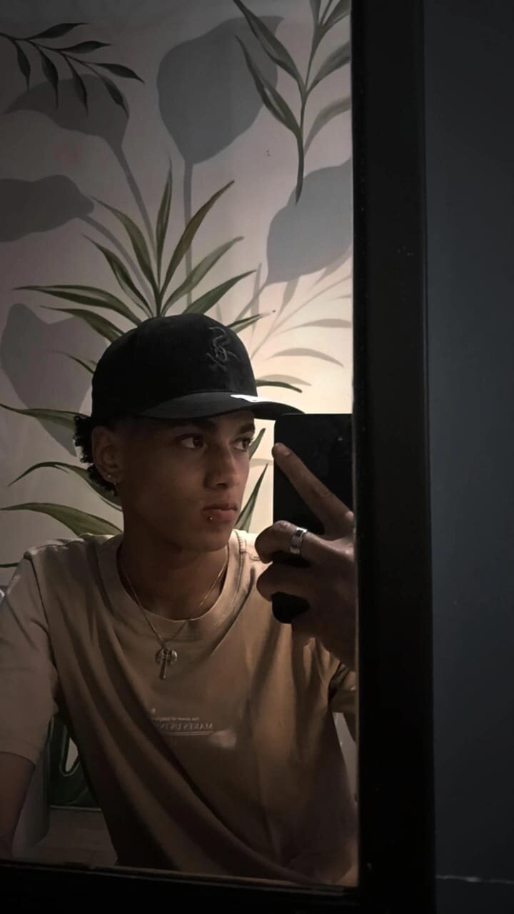 XXX Porn Photo of Nude wes_gibbings 3