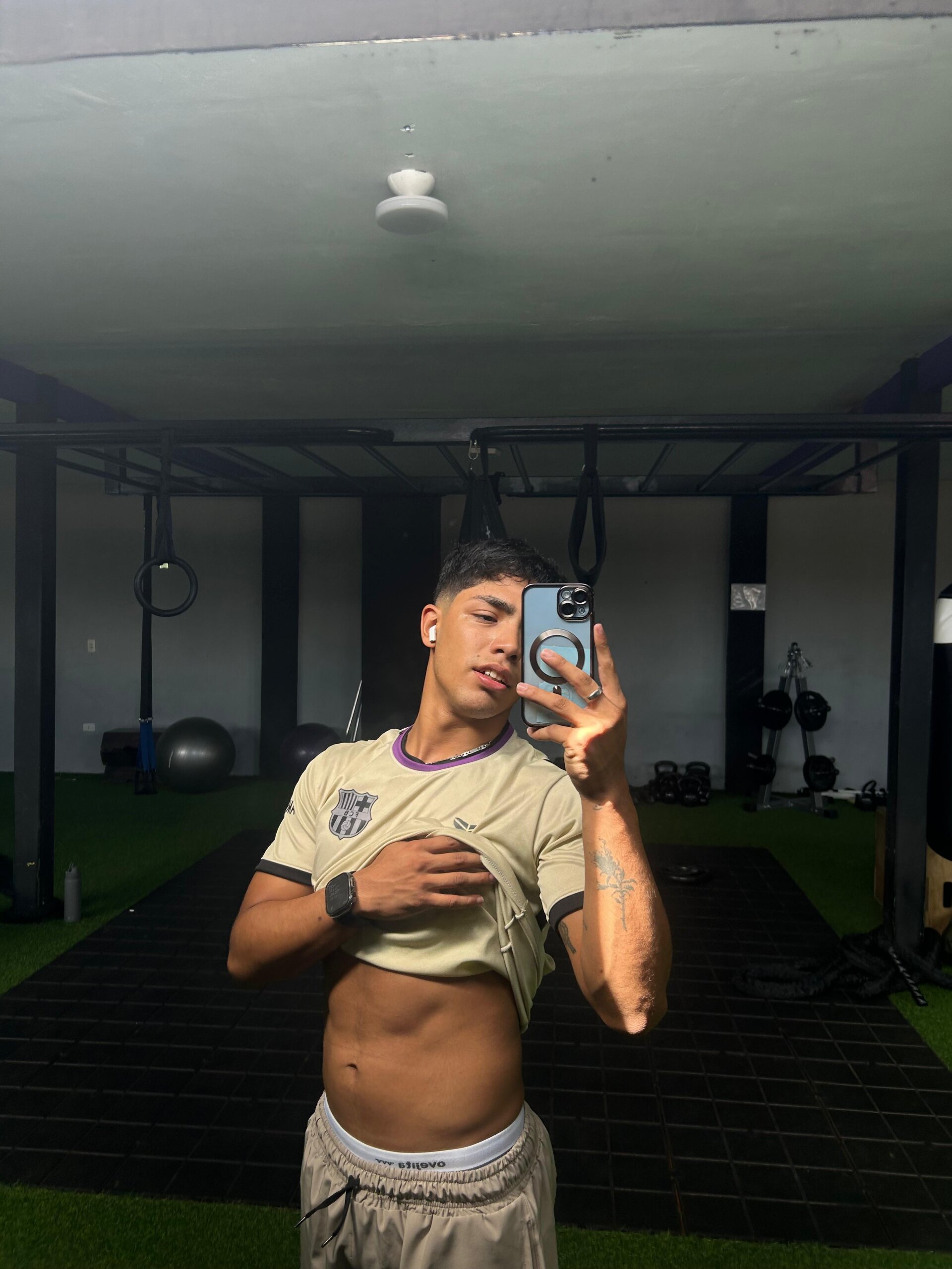 XXX Porn Photo of Nude Andrew_twink18s 2