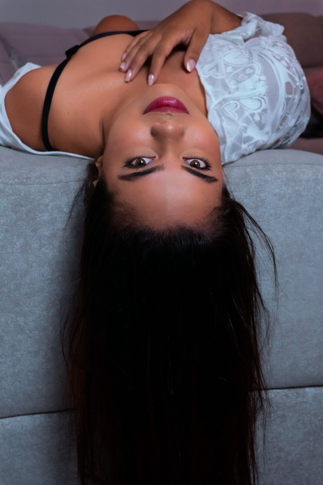 XXX Porn Photo of Nude emily_prettygirl 2