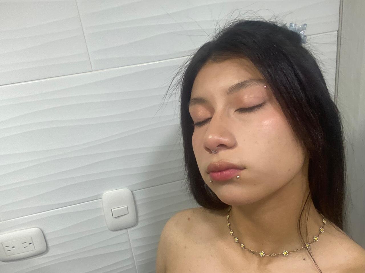 XXX Porn Photo of Nude Ivonnybonn 3