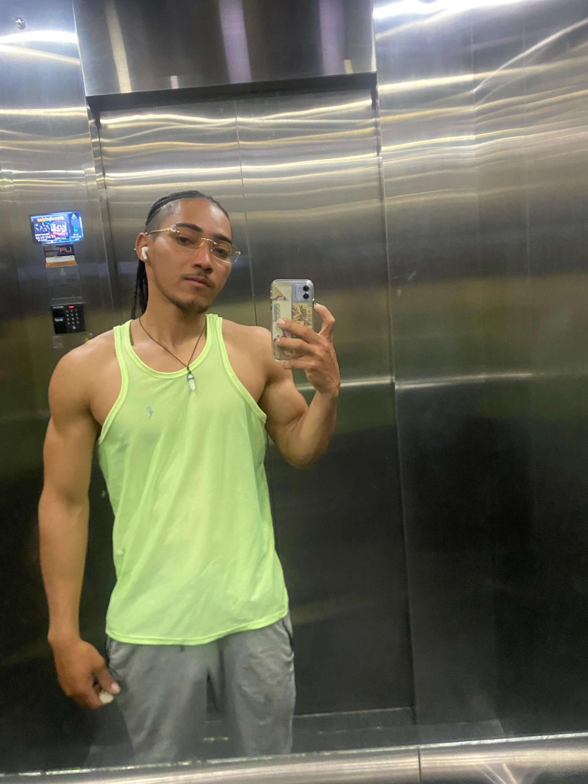 XXX Porn Photo of Nude Maximo_Zahir 18