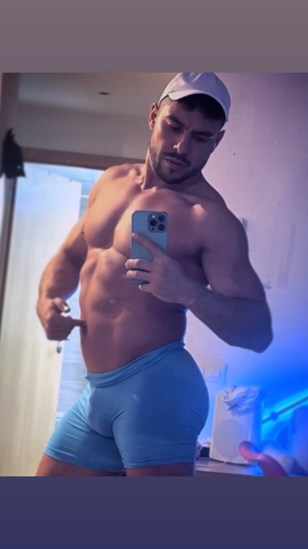 XXX Porn Photo of Nude juanchoos89 2