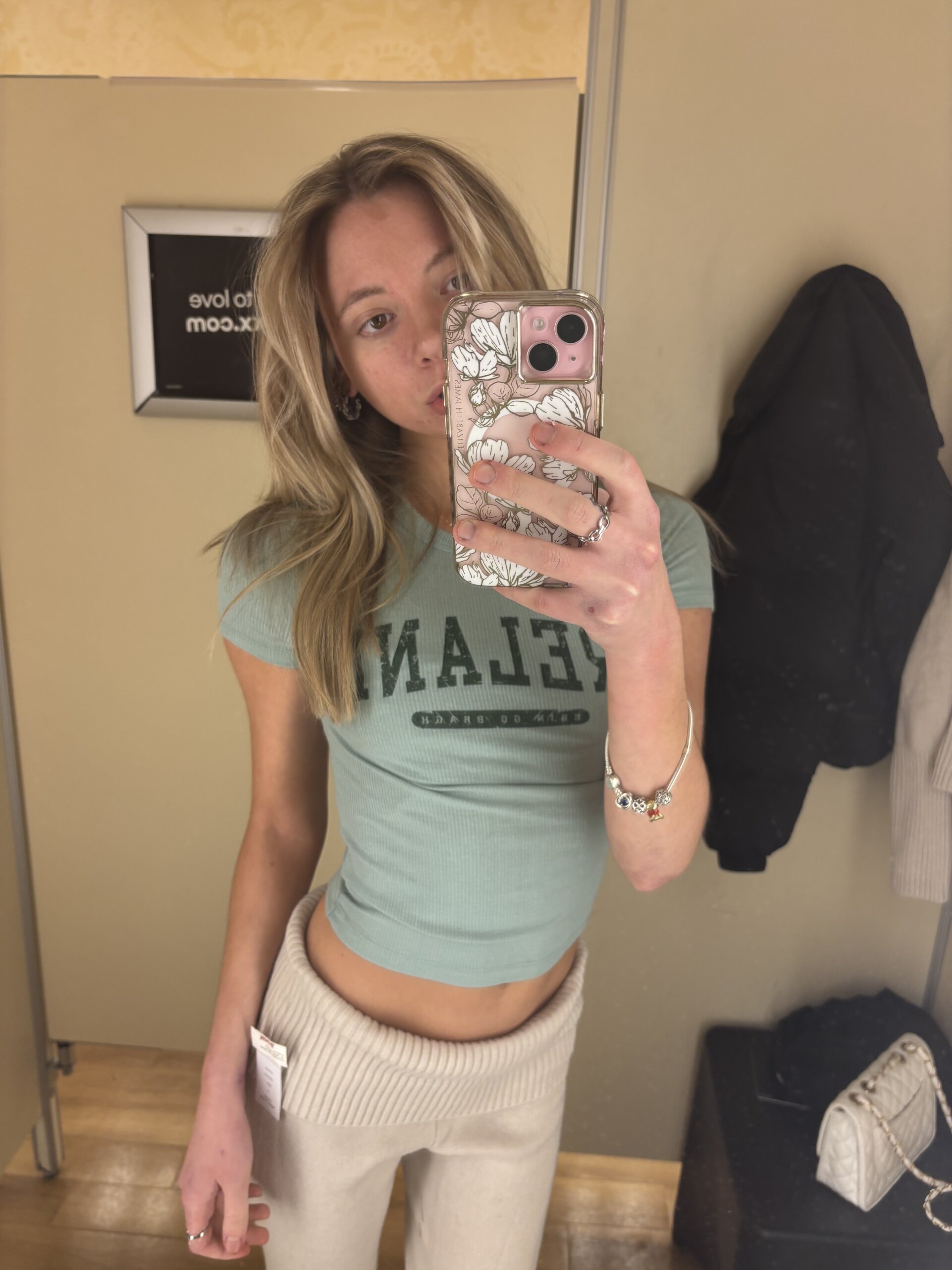 XXX Porn Photo of Nude cuminhot69 2