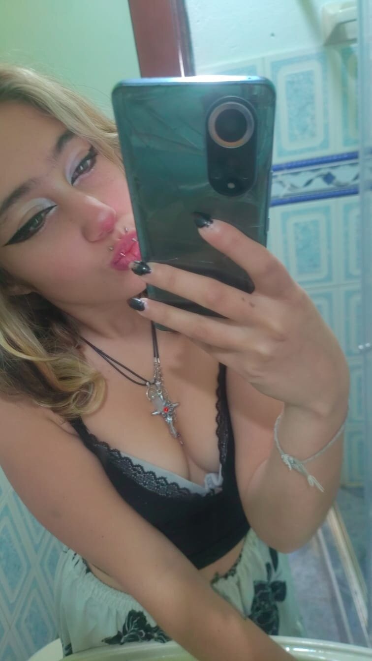 XXX Porn Photo of Nude Nana_xox 2