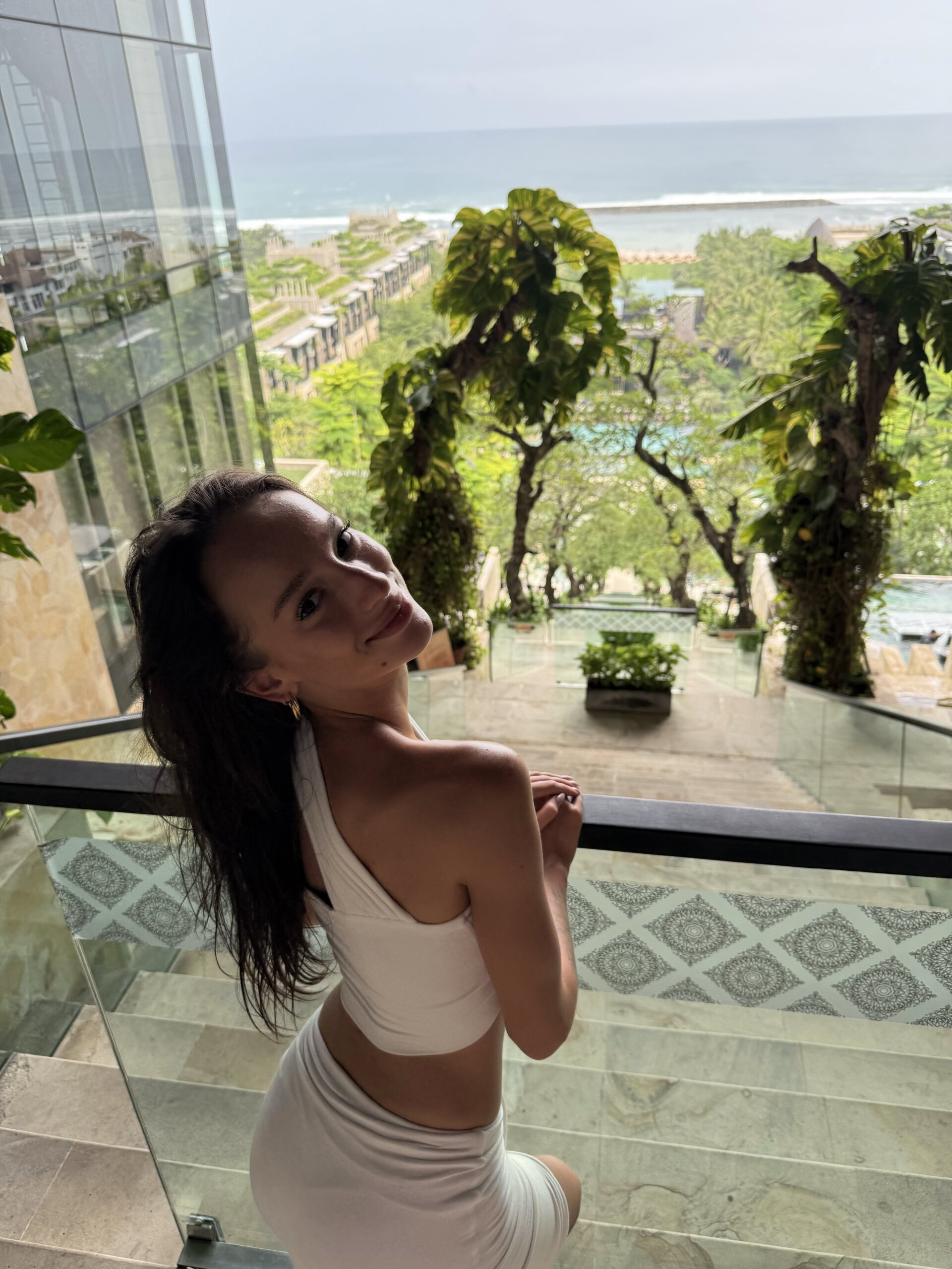 XXX Porn Photo of Nude Merci-Brunette 10