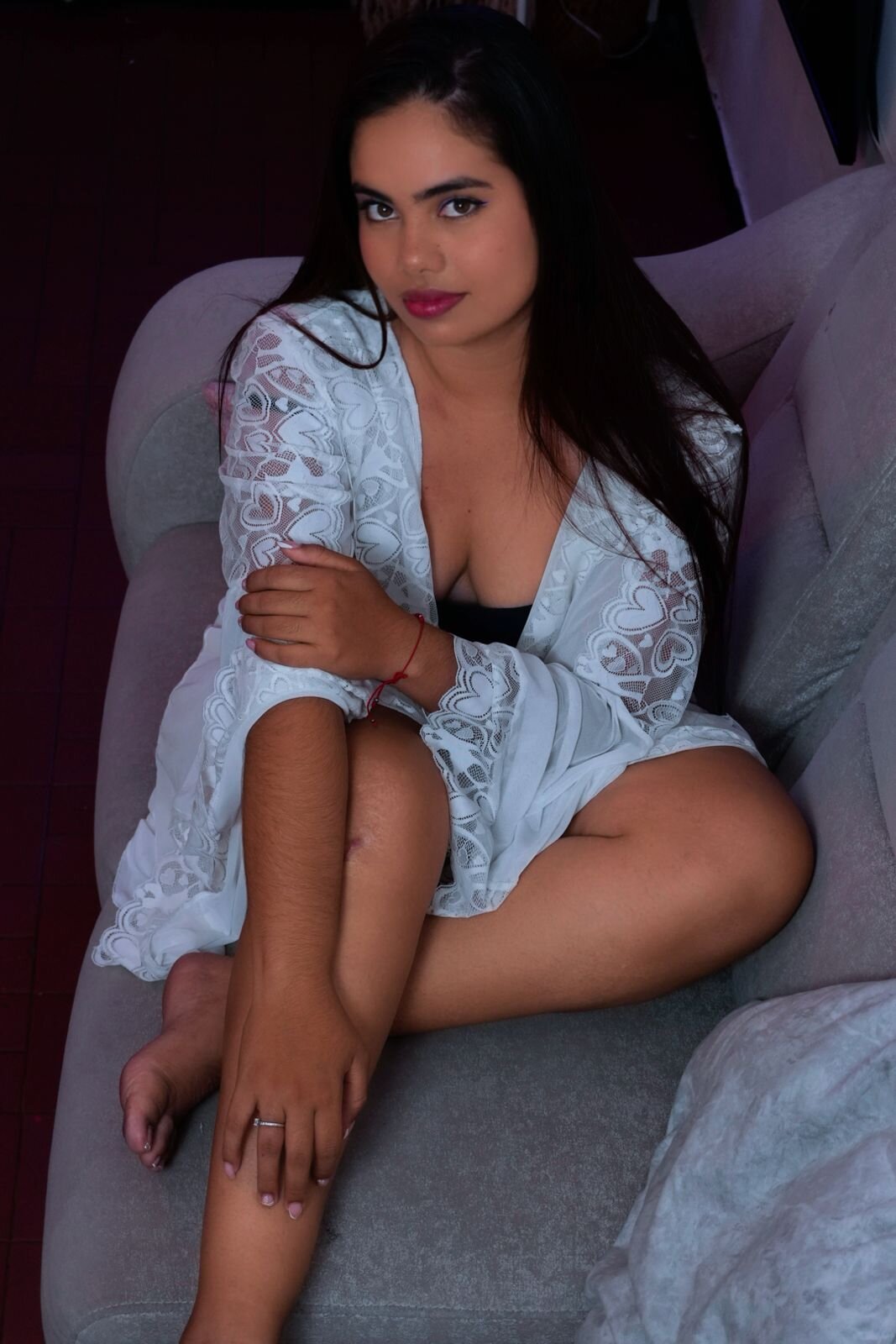 XXX Porn Photo of Nude emily_prettygirl 3
