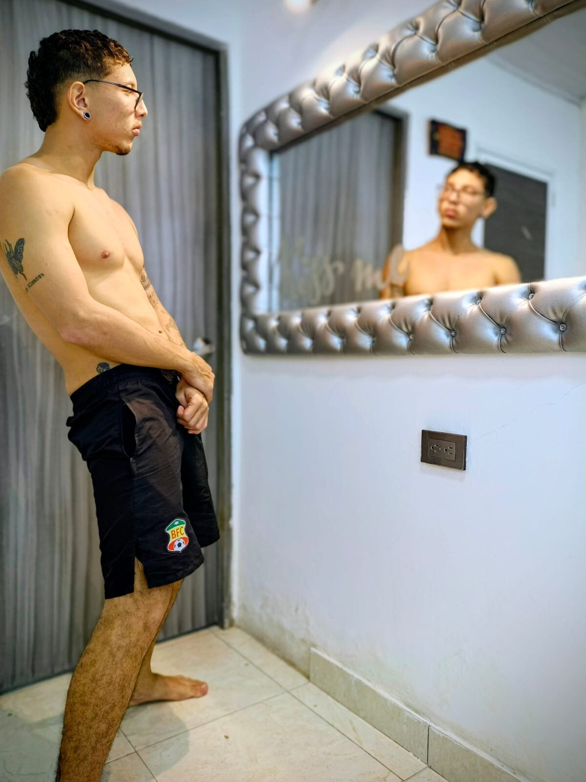 XXX Porn Photo of Nude axel_vice 6