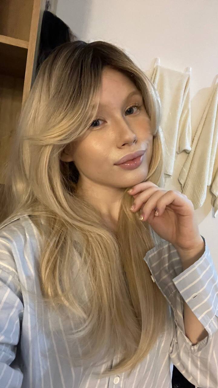 XXX Porn Photo of Nude AmelieButter 4