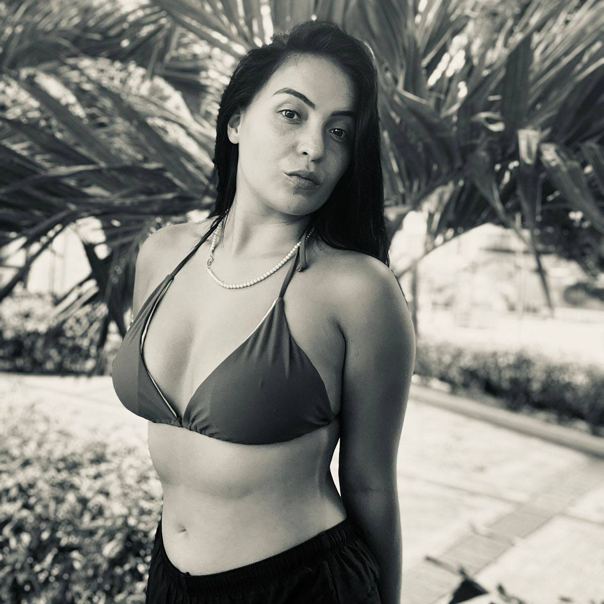 XXX Porn Photo of Nude alissa_grey21 2