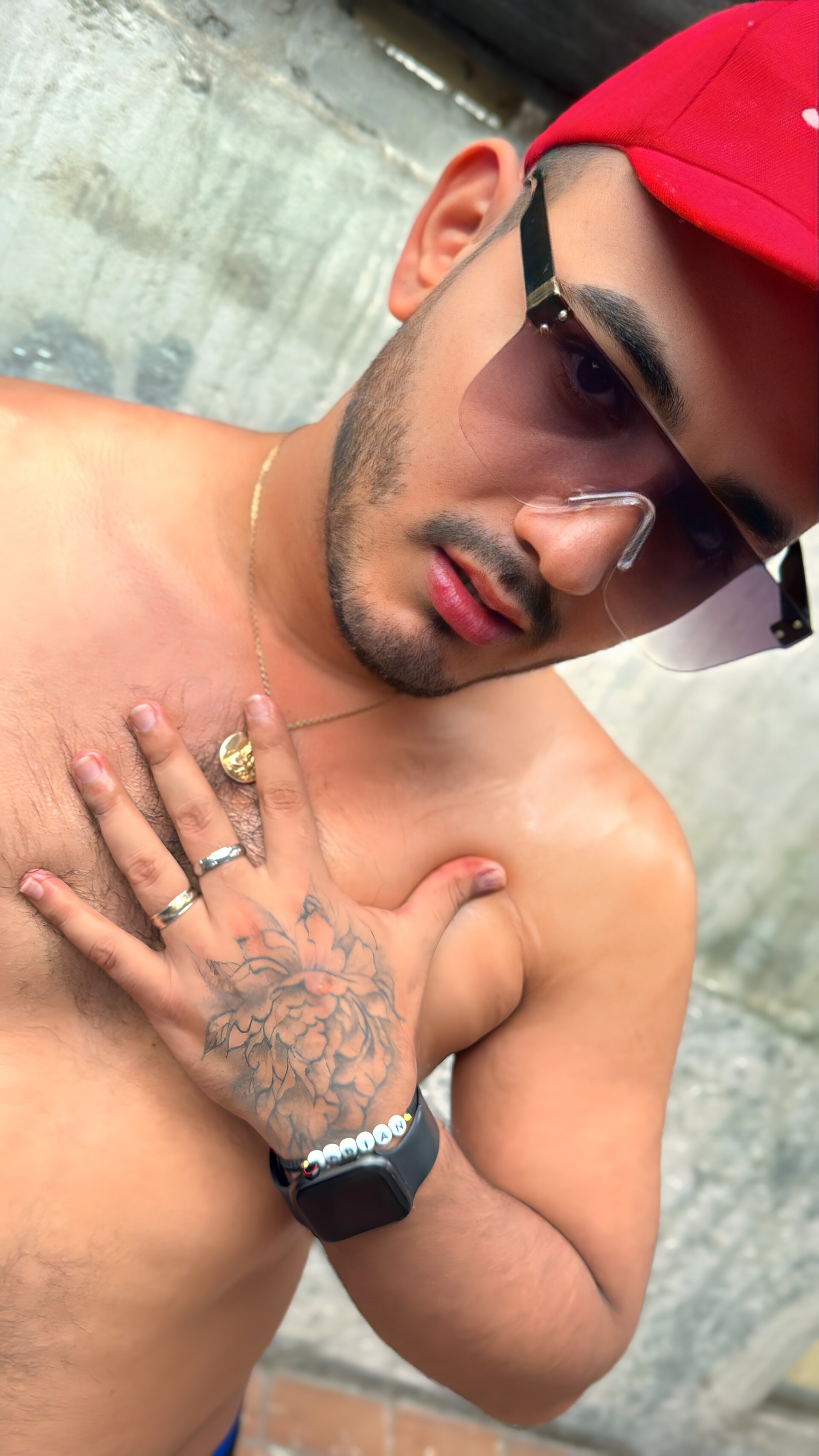 XXX Porn Photo of Nude Robert_Pool 3