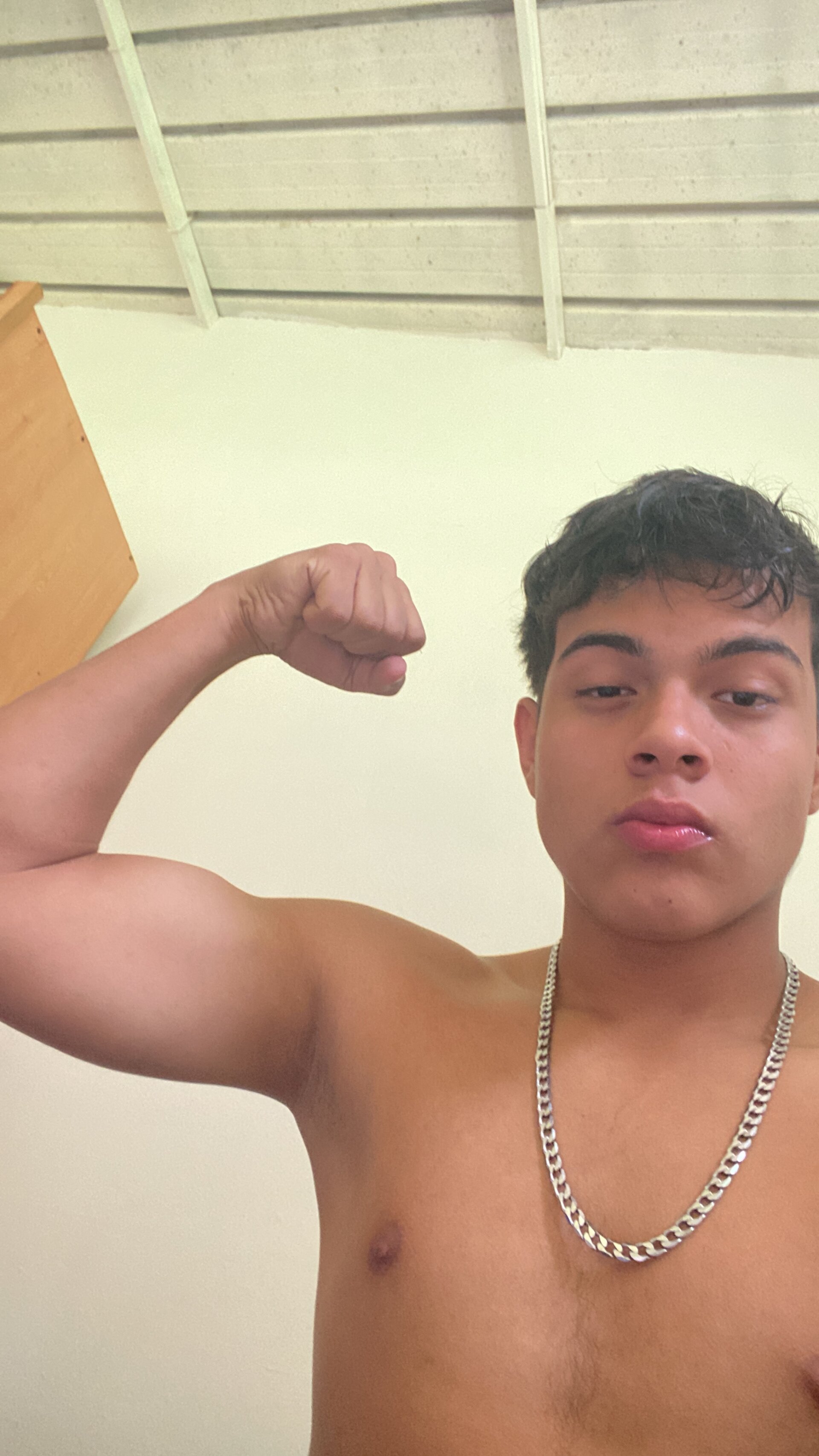 XXX Porn Photo of Nude leandrollst_3 2