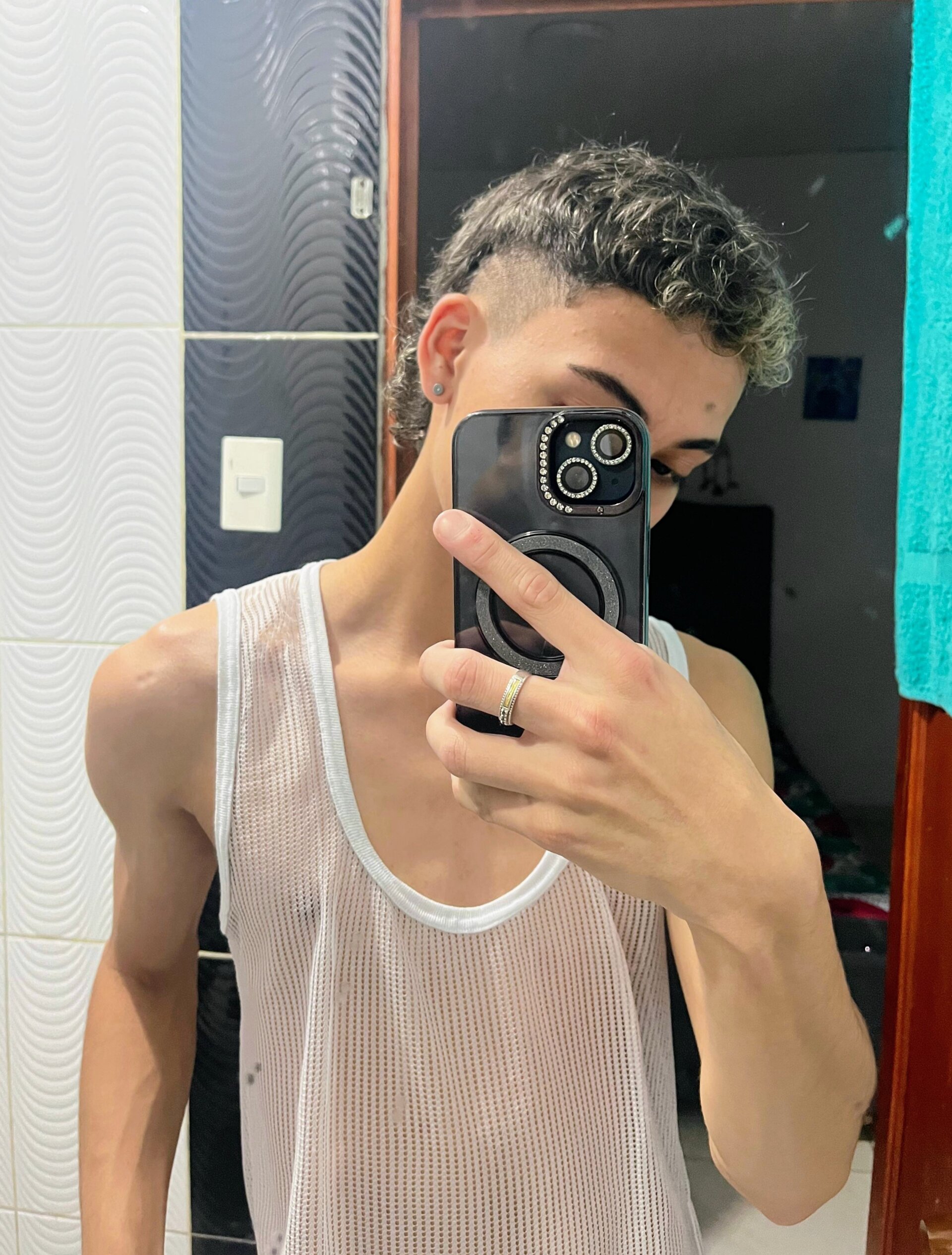 XXX Porn Photo of Nude yulian_vasquez 21