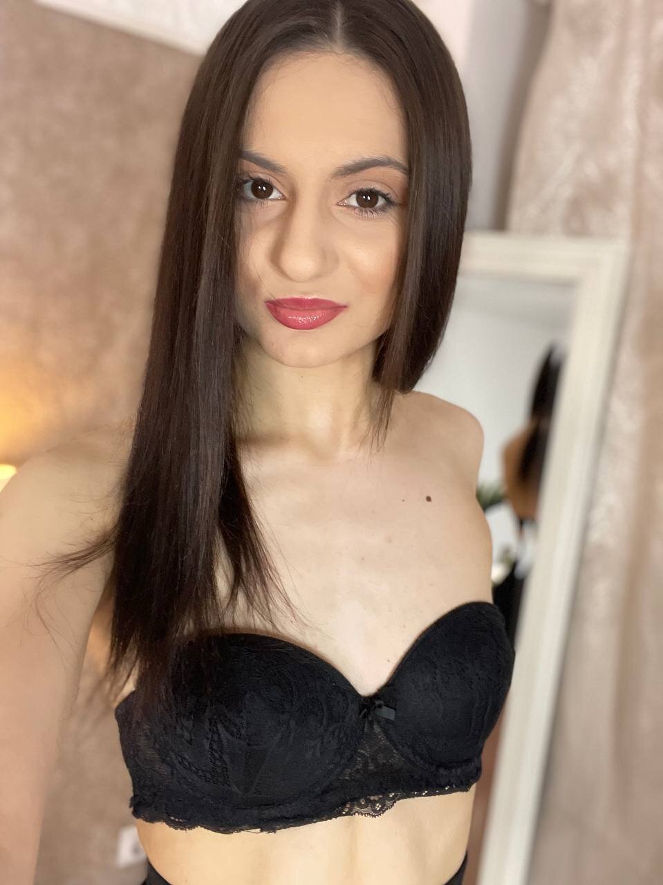 XXX Porn Photo of Nude Alice_in_cumland_ 14