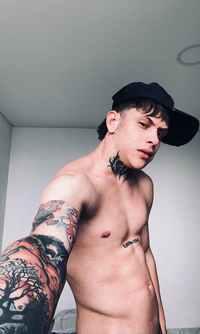 XXX Porn Photo of Nude twinks_boys_xxxx 6