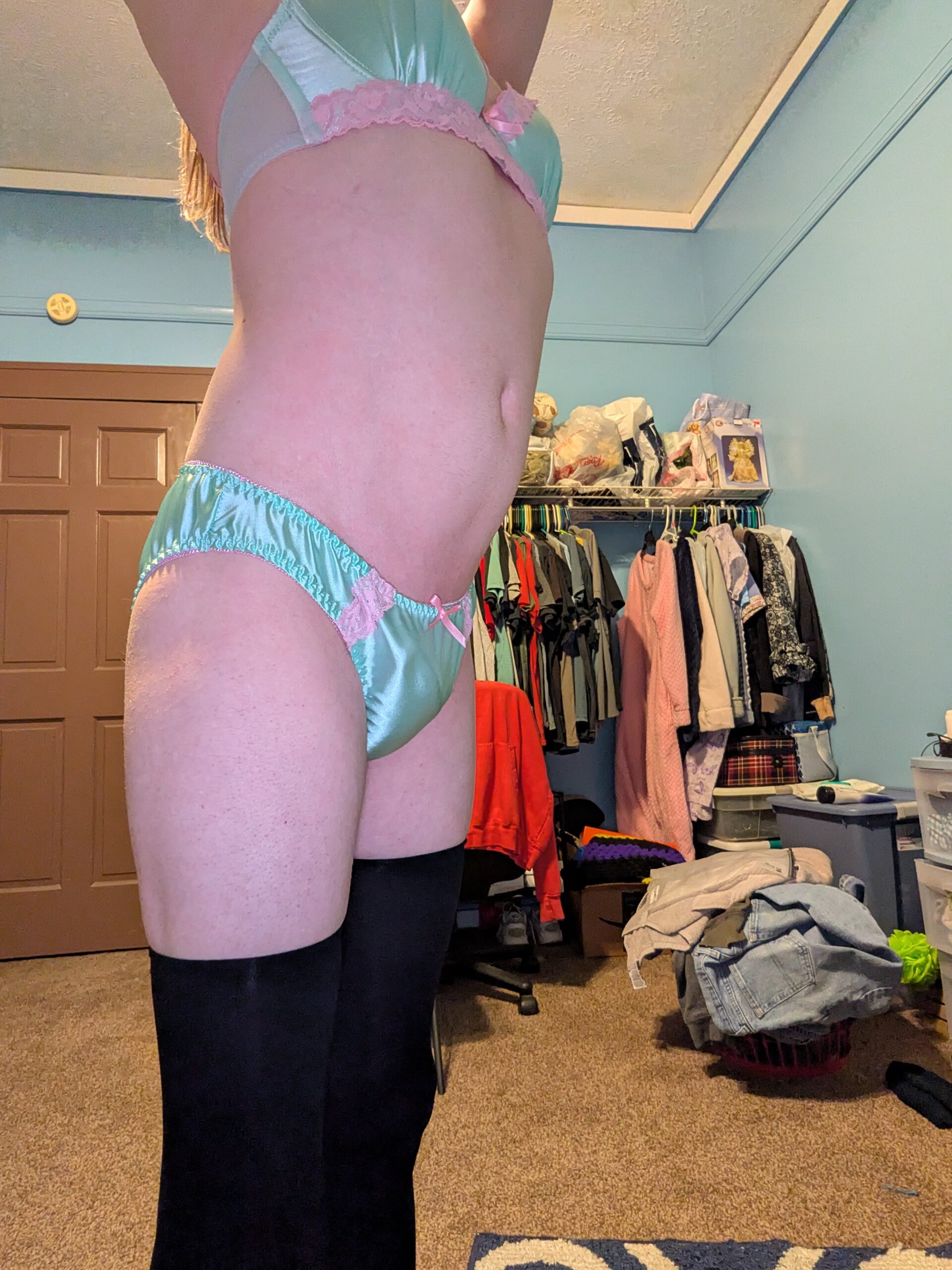 XXX Porn Photo of Nude NerdyFemboy 4