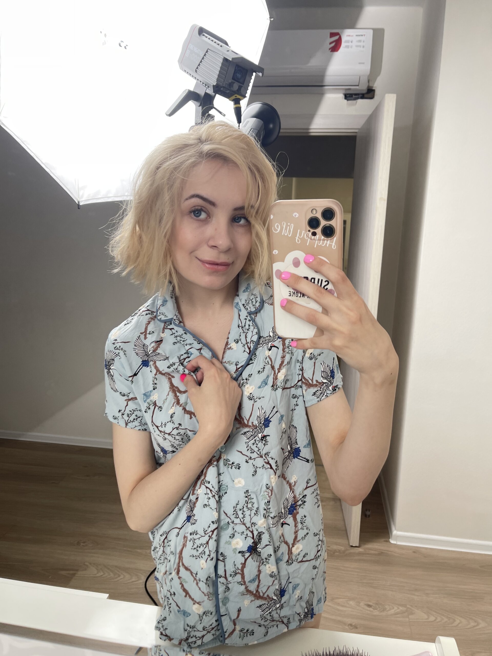 XXX Porn Photo of Nude VerhinizCouple 19