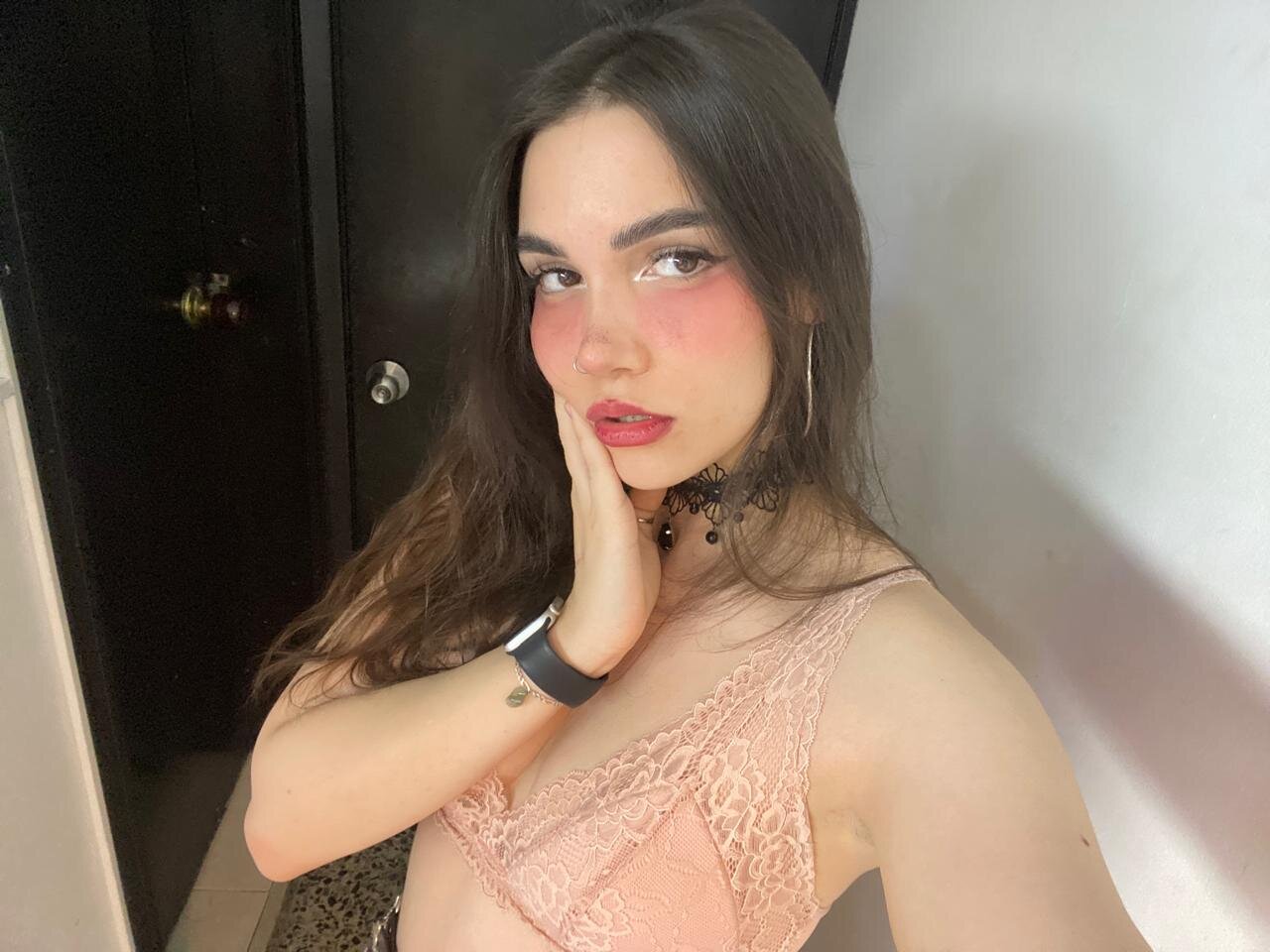 XXX Porn Photo of Nude samanthasquirt18_ 2