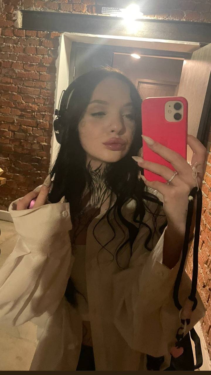XXX Porn Photo of Nude MissVelvWetX 5