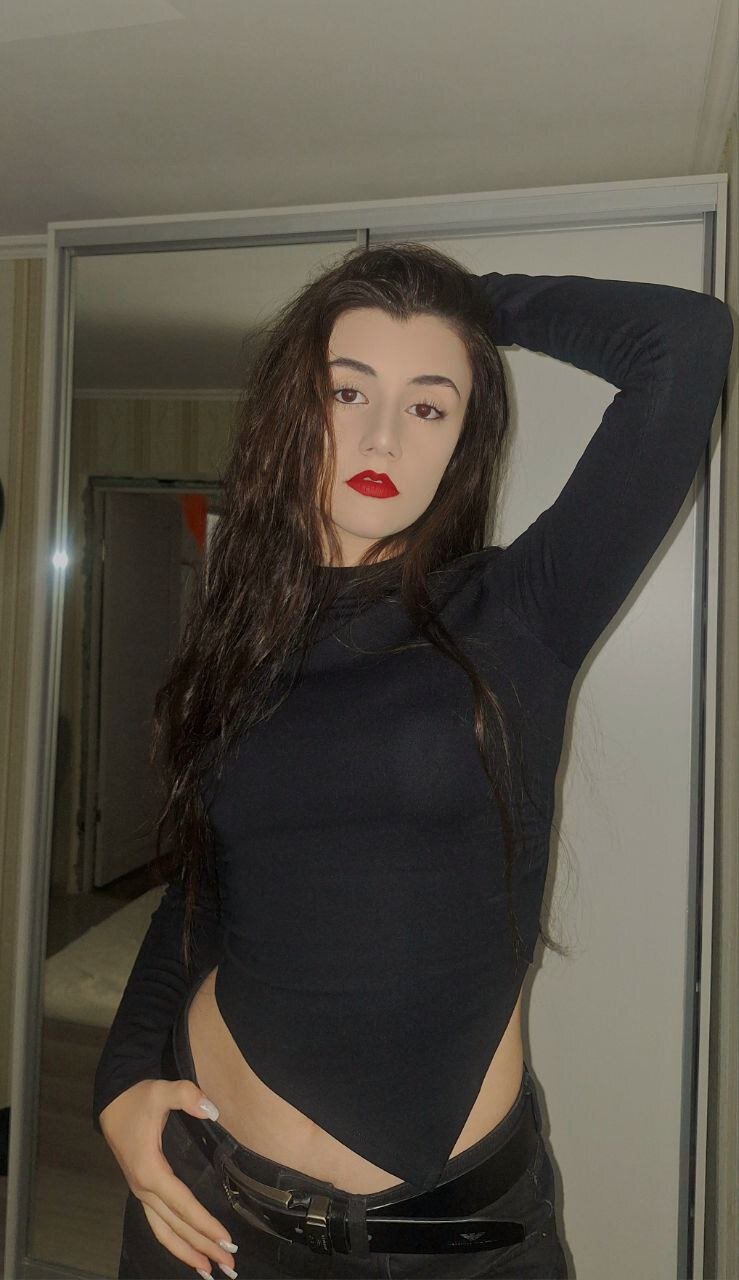 XXX Porn Photo of Nude MelanieMooor 21