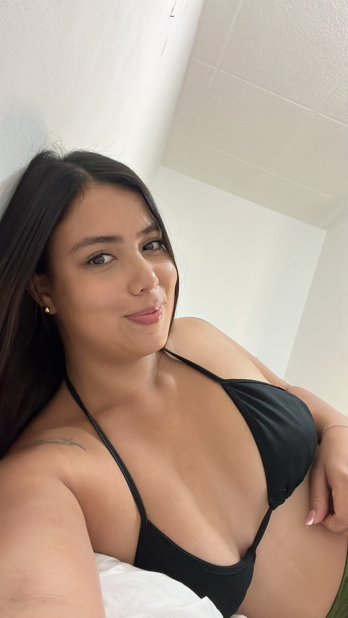 XXX Porn Photo of Nude Yessi-X 5