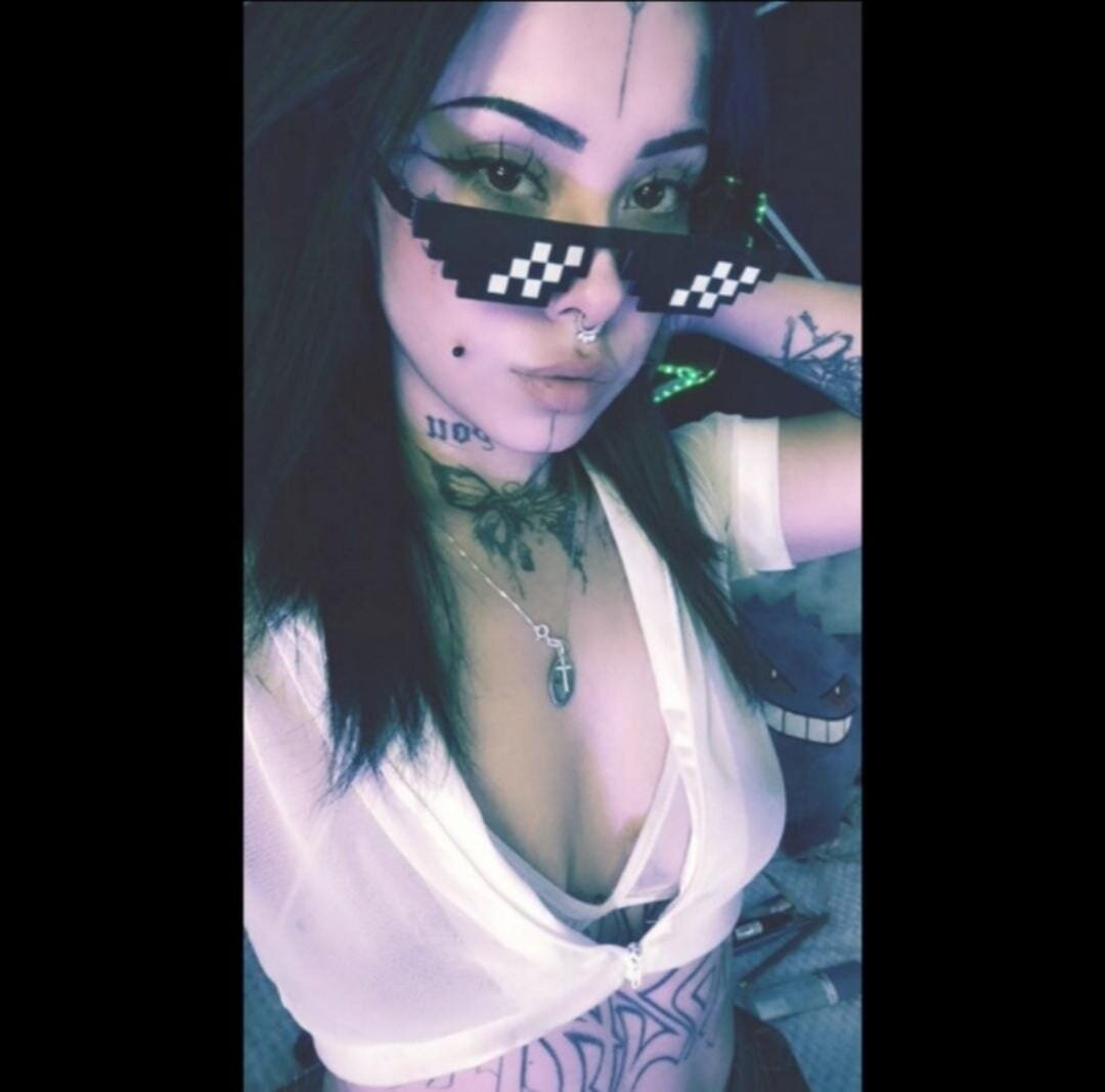 XXX Porn Photo of Nude ZombitchX 3