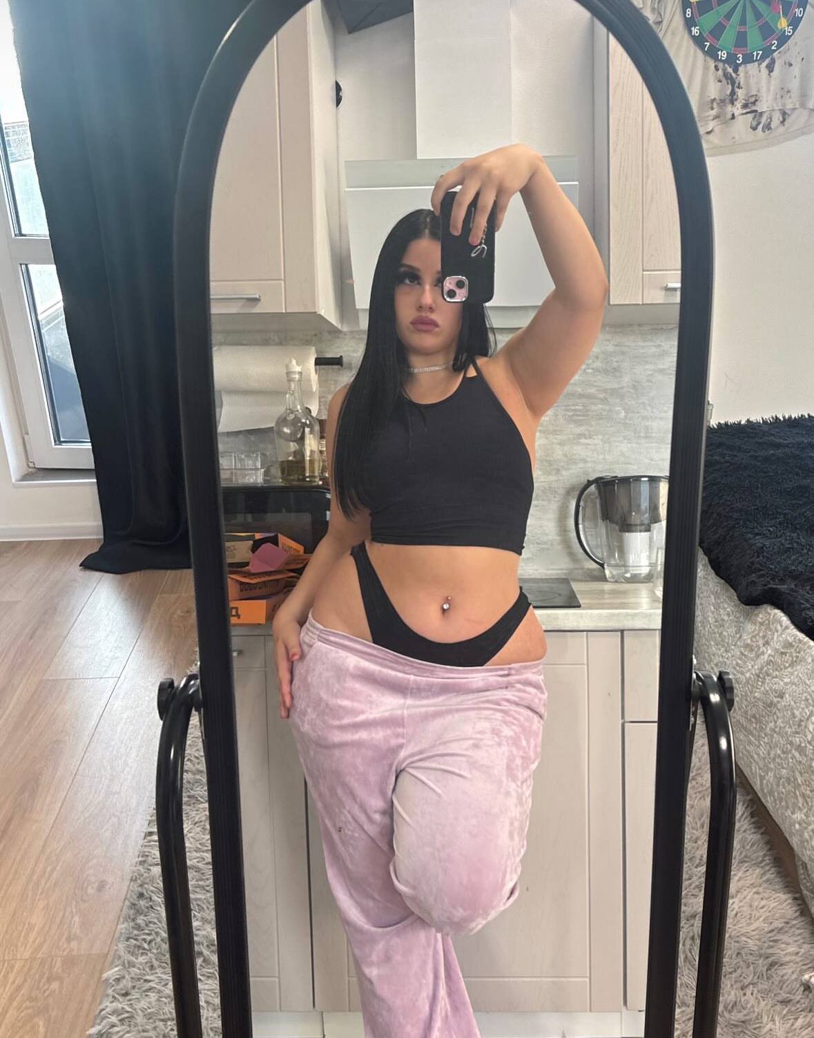XXX Porn Photo of Nude Walterra_White 1