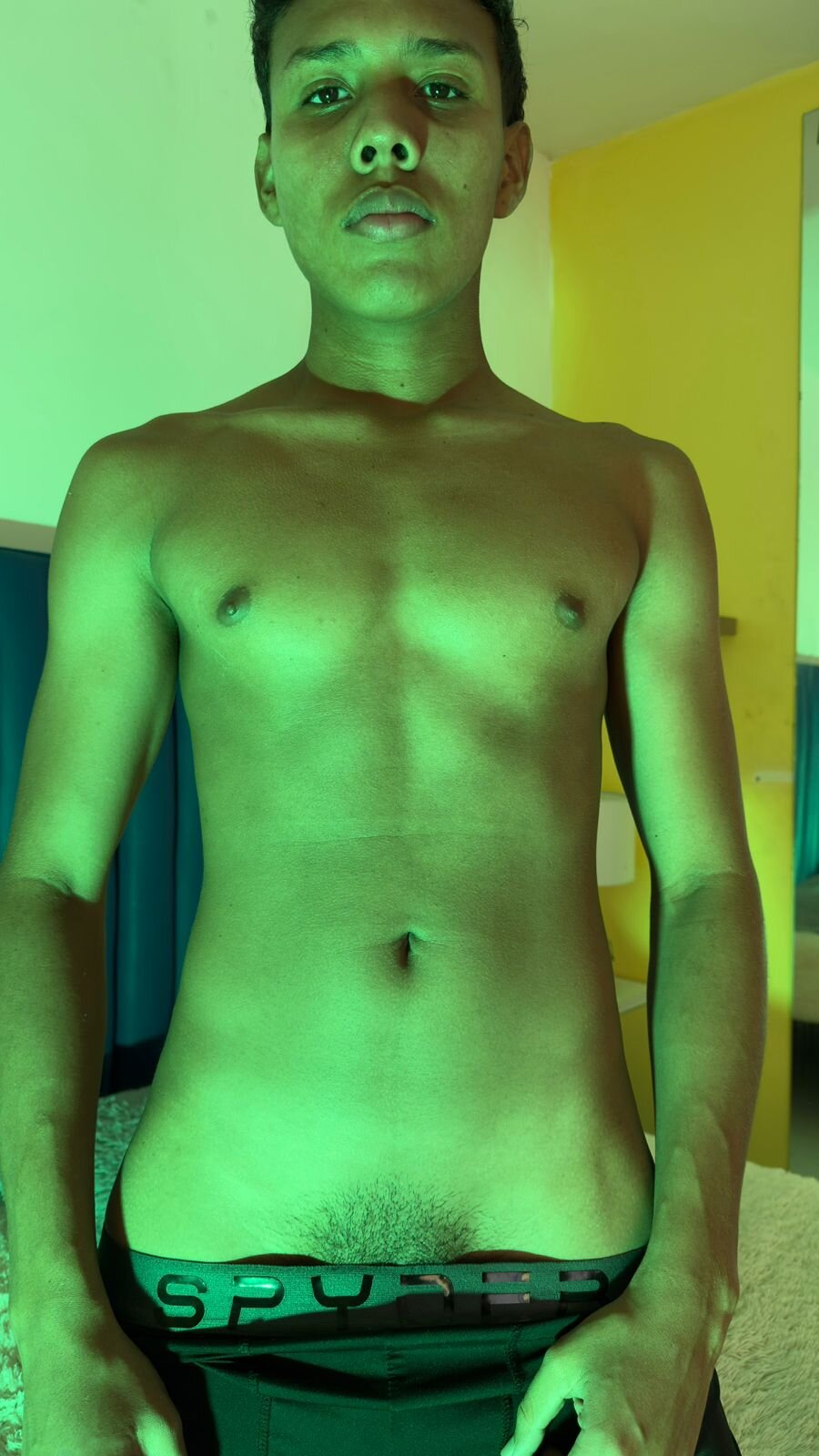 XXX Porn Photo of Nude Alan_Savage 7