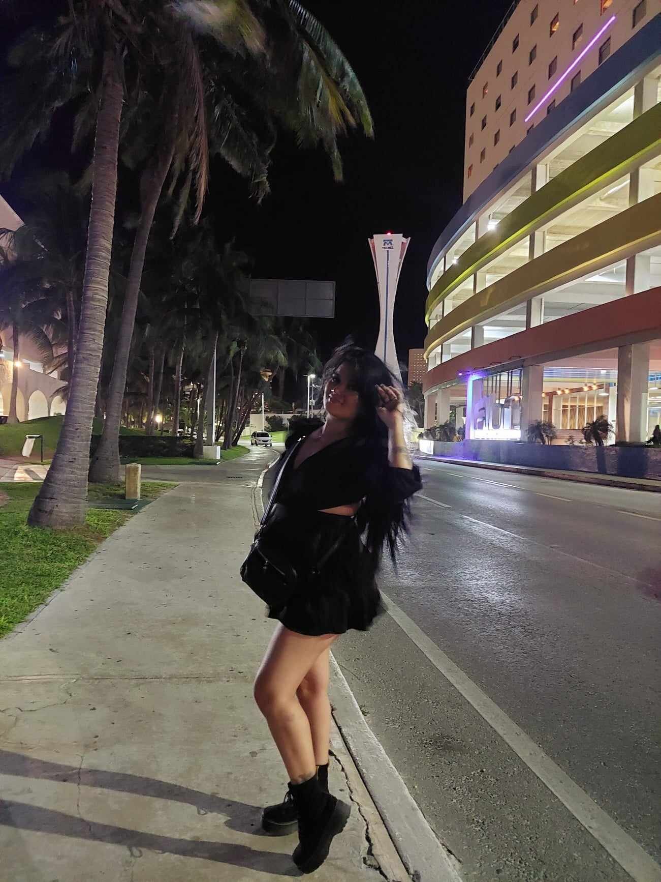XXX Porn Photo of Nude mia_traveluxe 3