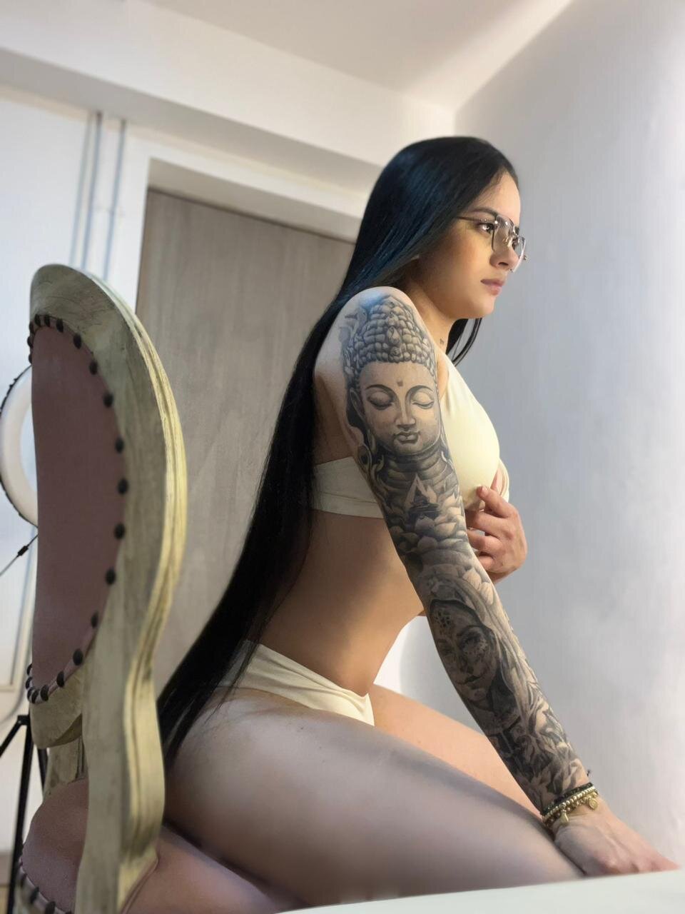 XXX Porn Photo of Nude alicia_bond 9