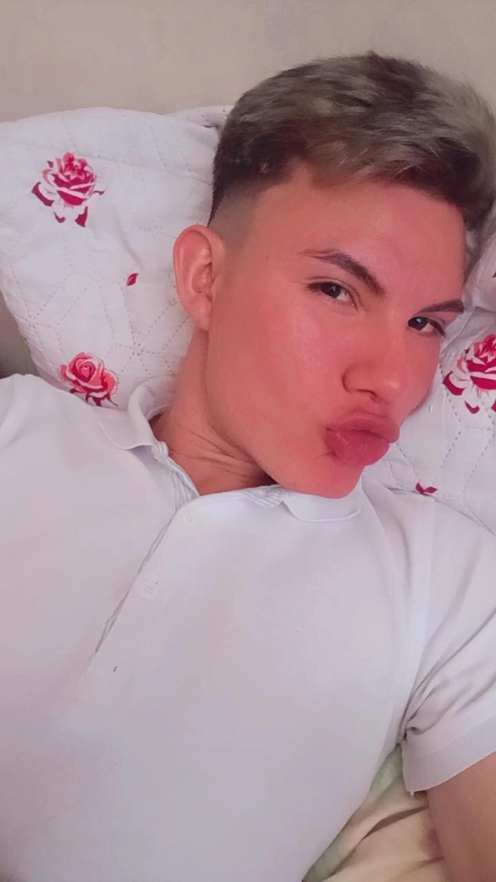 XXX Porn Photo of Nude patrick_belier 2