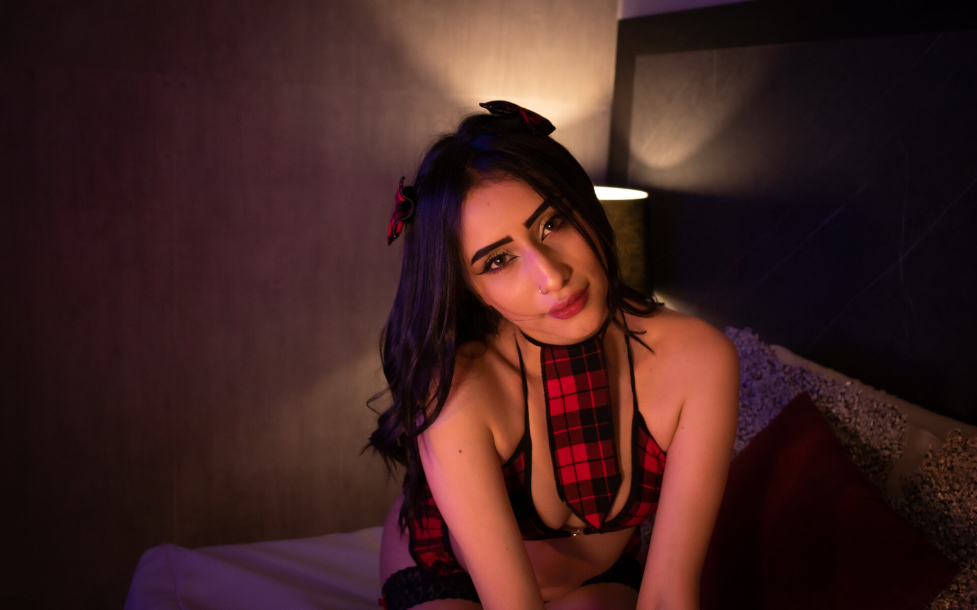 XXX Porn Photo of Nude profanared_1 5