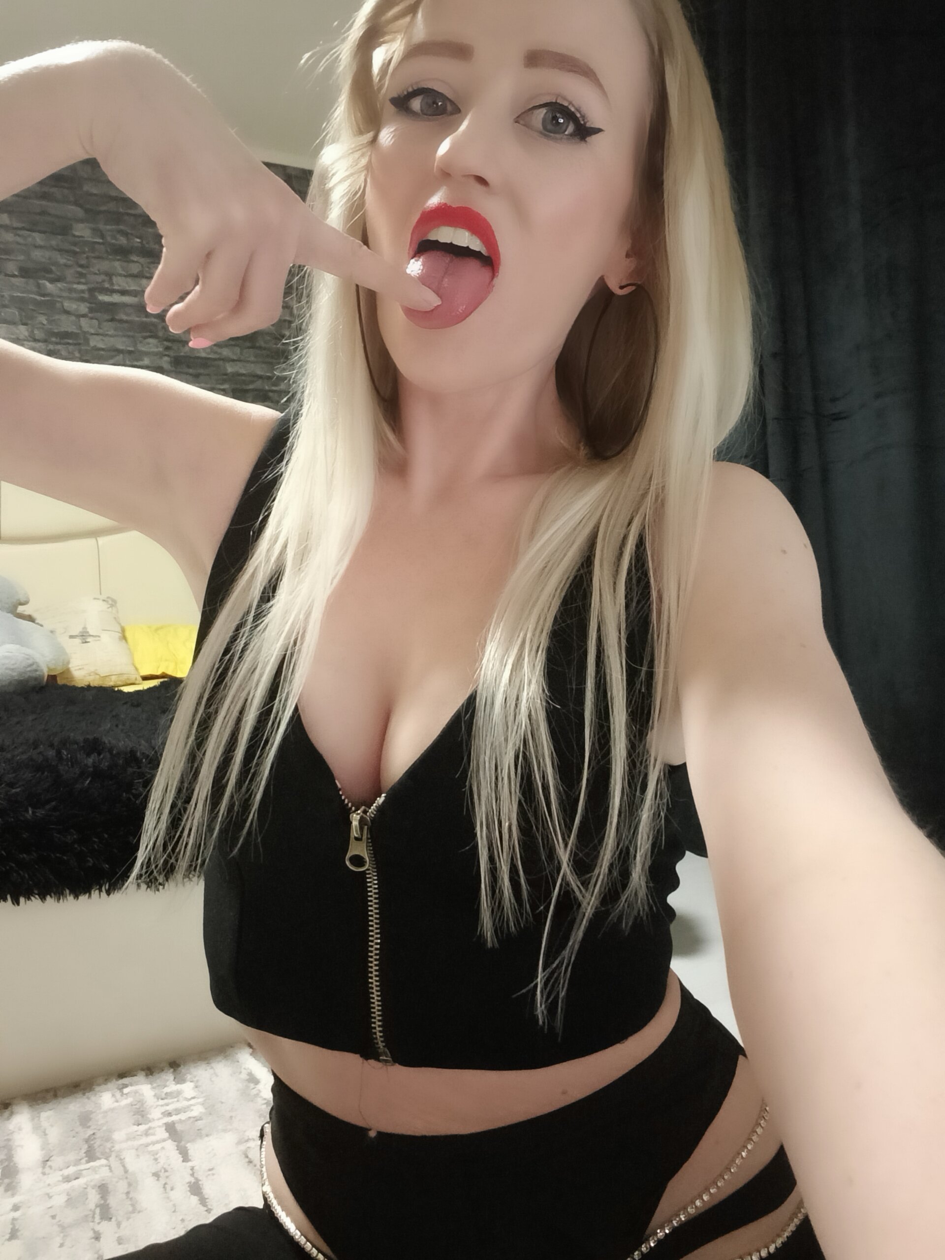 XXX Porn Photo of Nude DeeA_Blondy 3