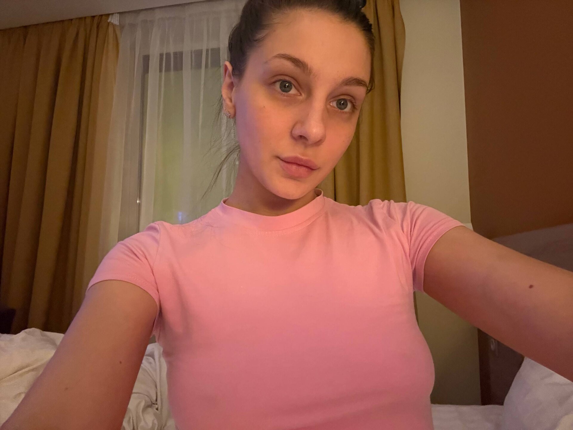XXX Porn Photo of Nude lola__banny 3