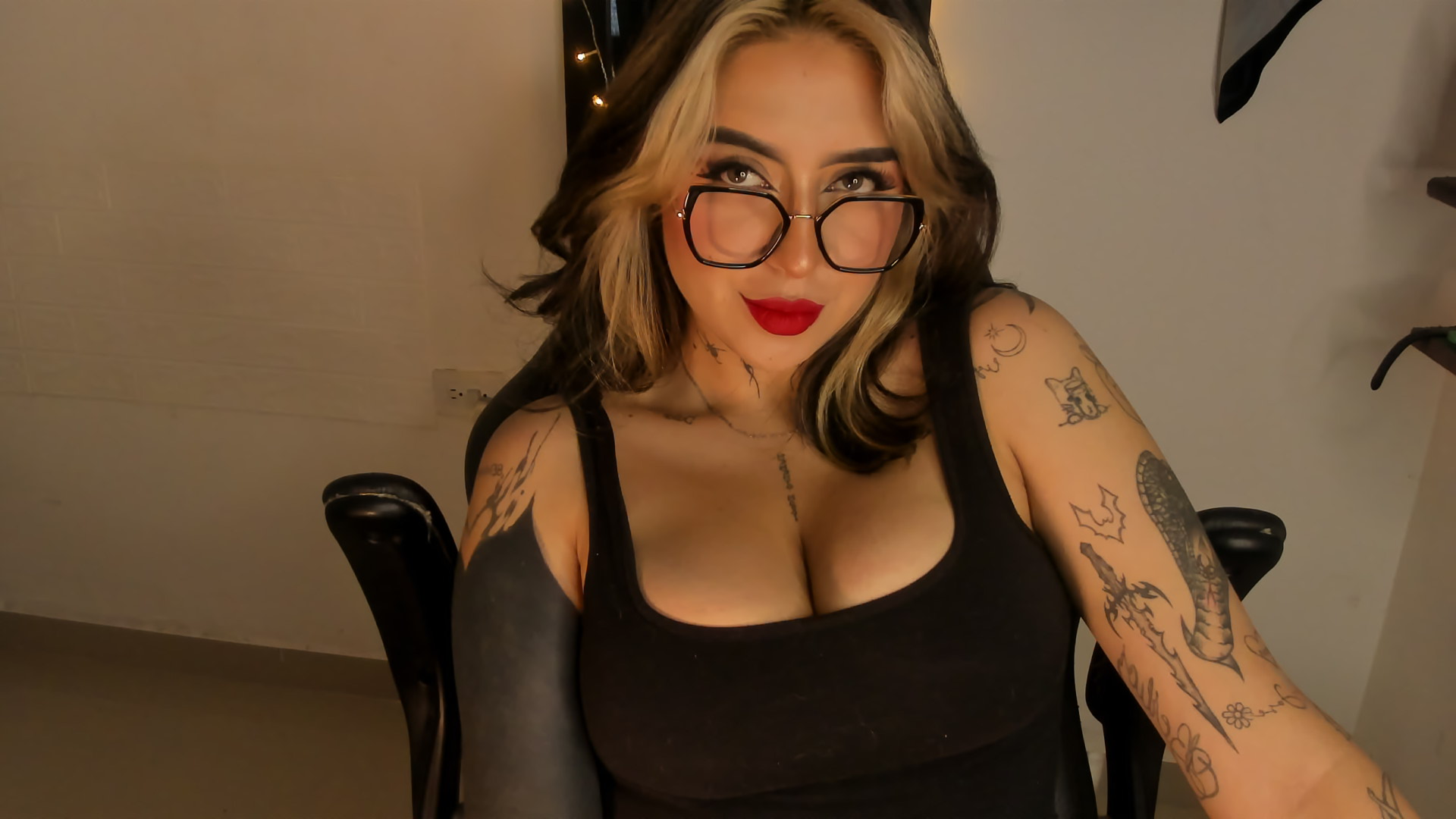 XXX Porn Photo of Nude AnnikaMerliahh_ 74