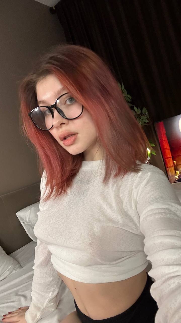 XXX Porn Photo of Nude RinaBliss 2