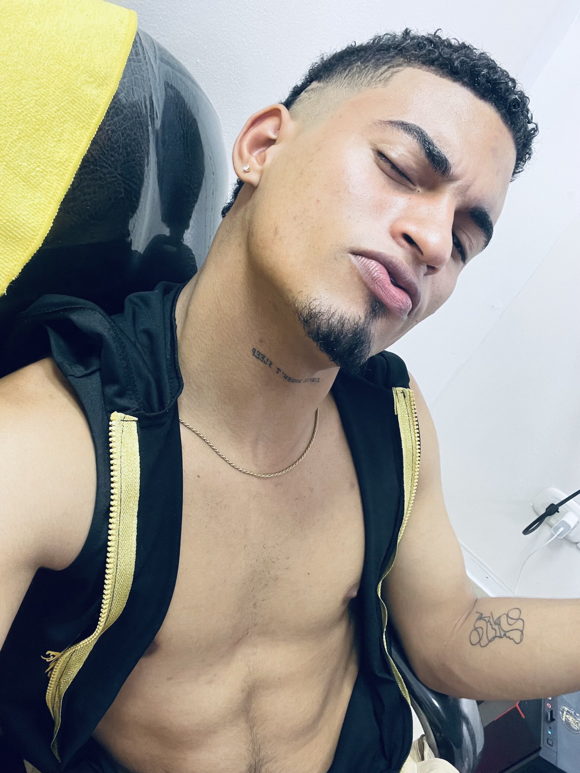 XXX Porn Photo of Nude BrownieLoverss 3