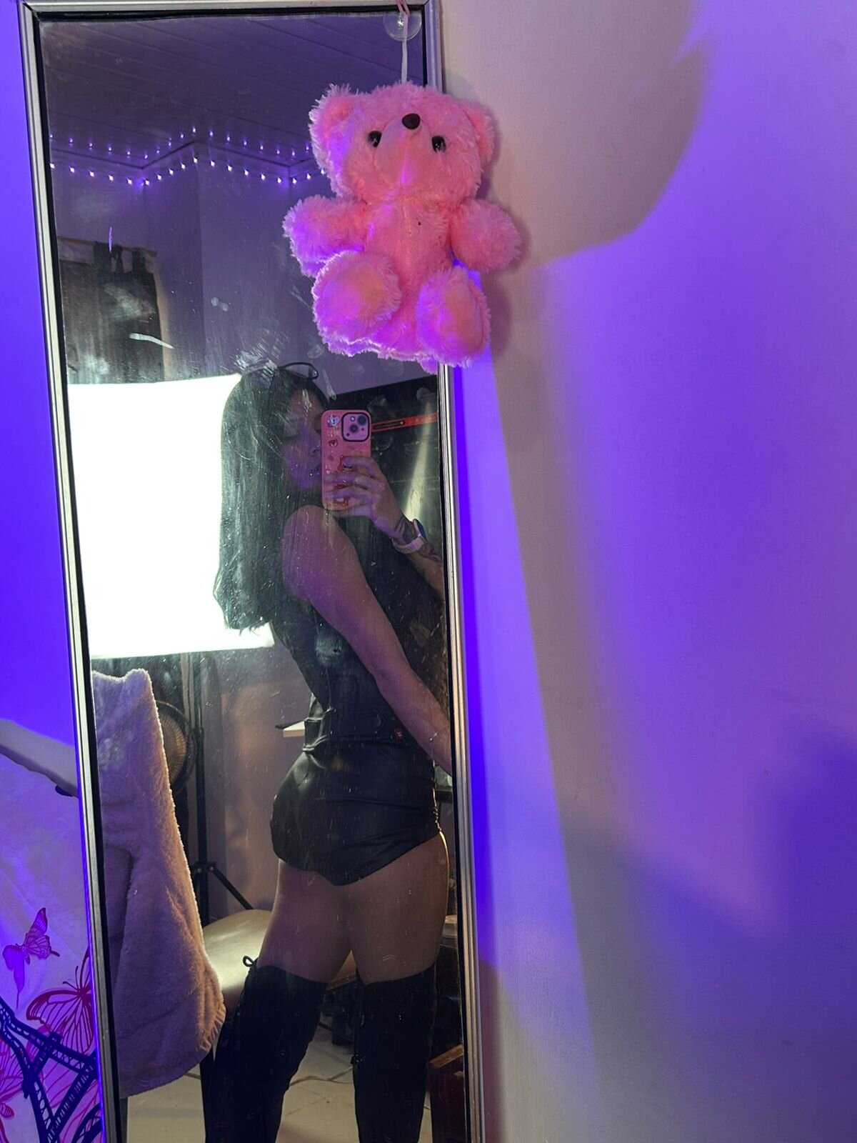 XXX Porn Photo of Nude Zoee_babygirl 15