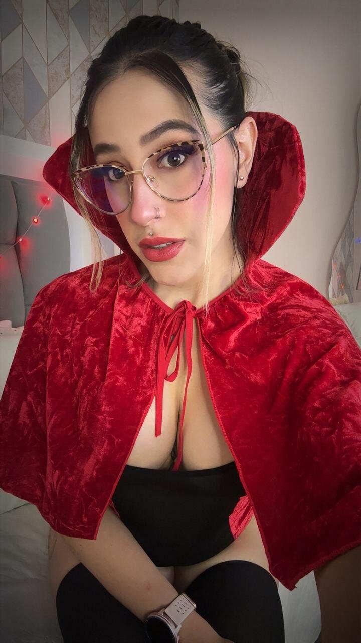 XXX Porn Photo of Nude anais_cooper 245