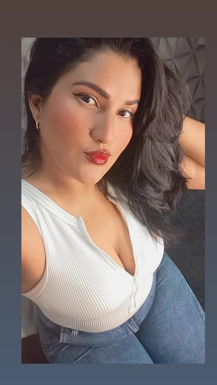XXX Porn Photo of Nude Curvy_Sarah_ 1