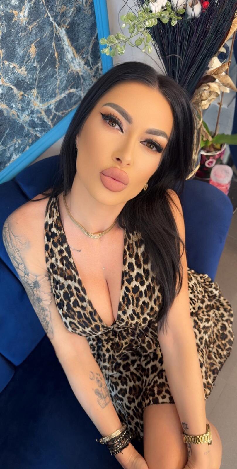 XXX Porn Photo of Nude Kenzie_Kush 2