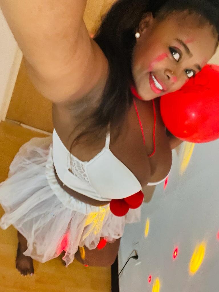 XXX Porn Photo of Nude exotic_karmella 33