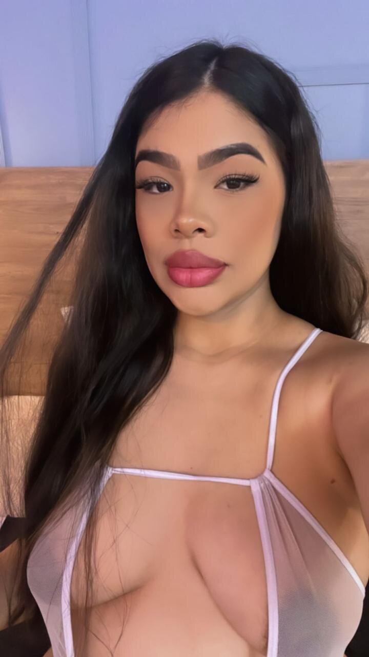 XXX Porn Photo of Nude EmmaBecket2 3