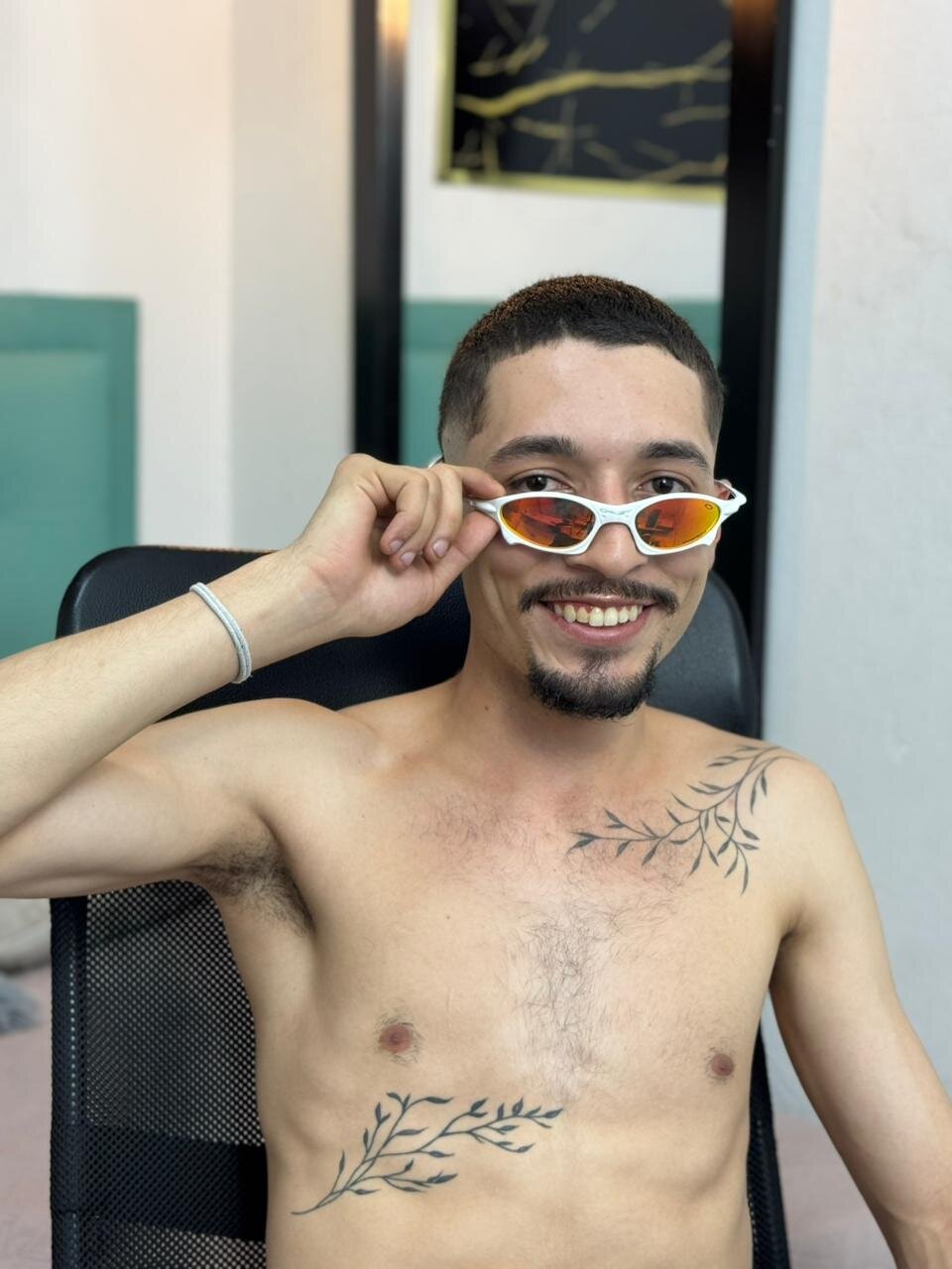 XXX Porn Photo of Nude Juan-Jose69 11