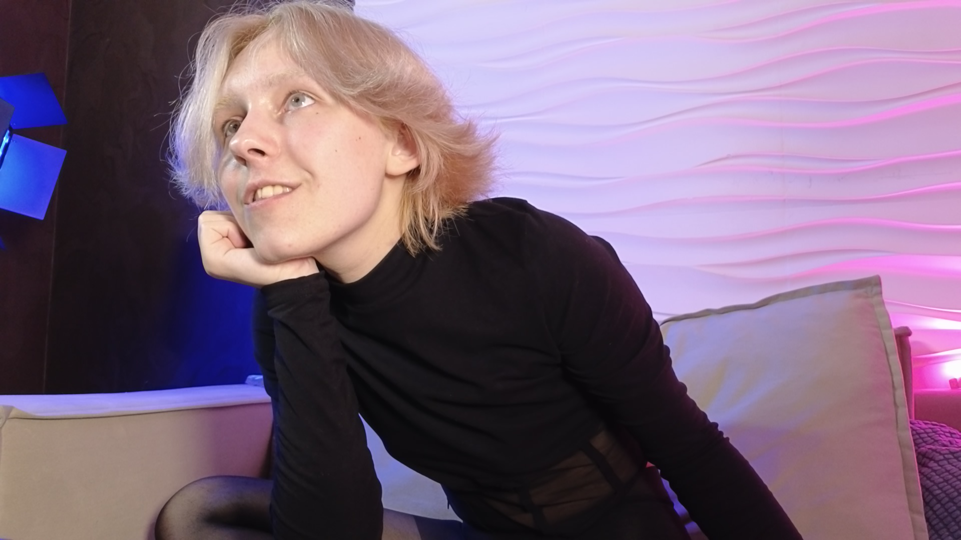 XXX Porn Photo of Nude edward_holy 2