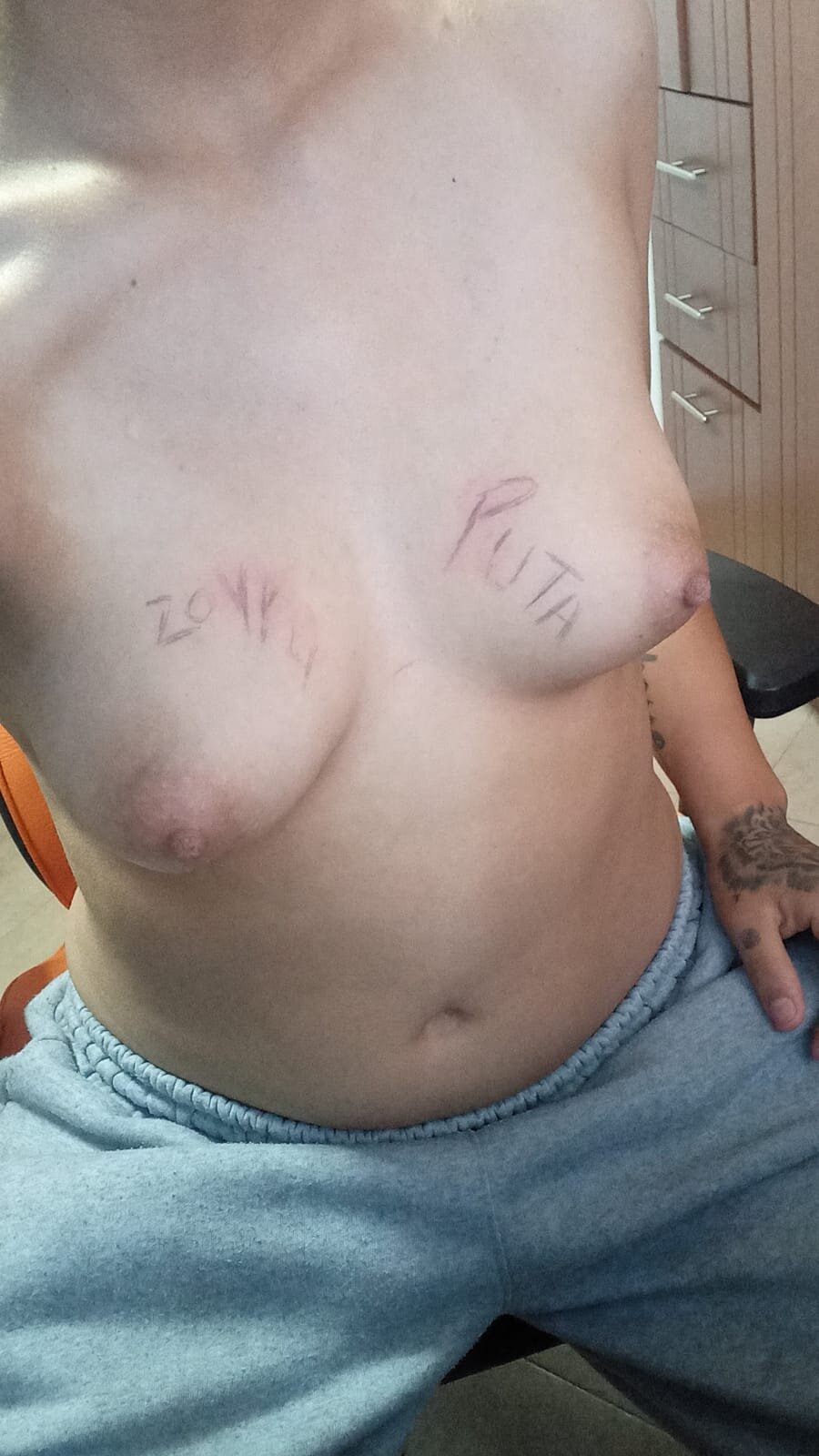 XXX Porn Photo of Nude Quinn_tomboy 23