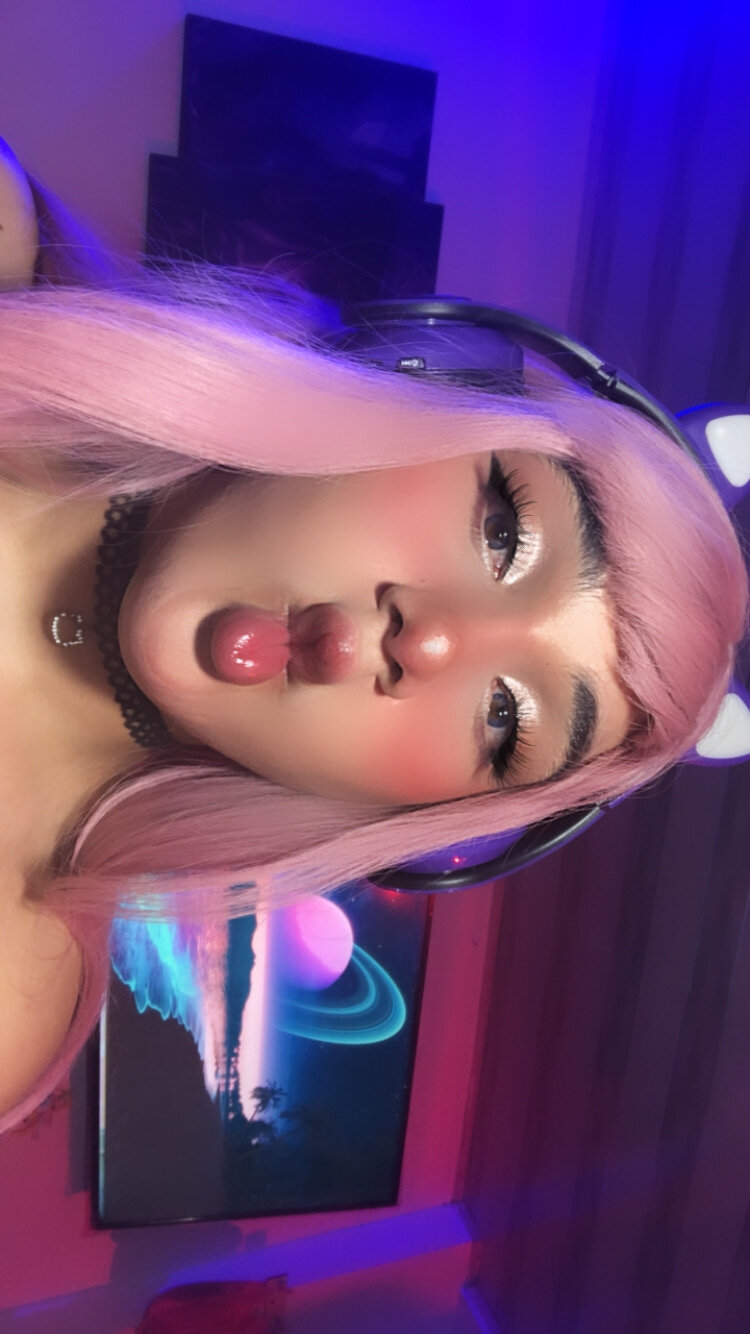 XXX Porn Photo of Nude ErzaMontoroo 33