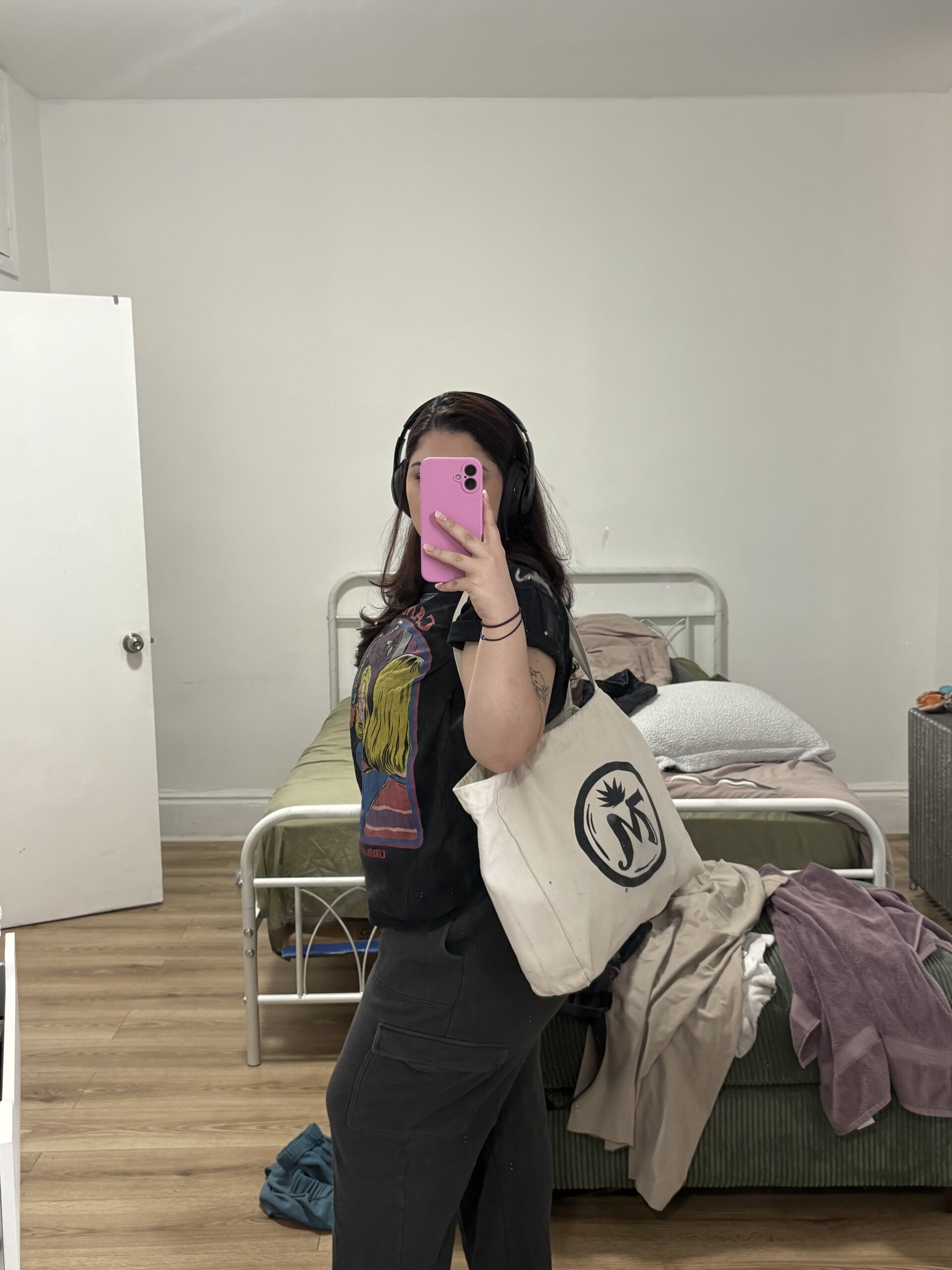 XXX Porn Photo of Nude lilithsbetrayal 1