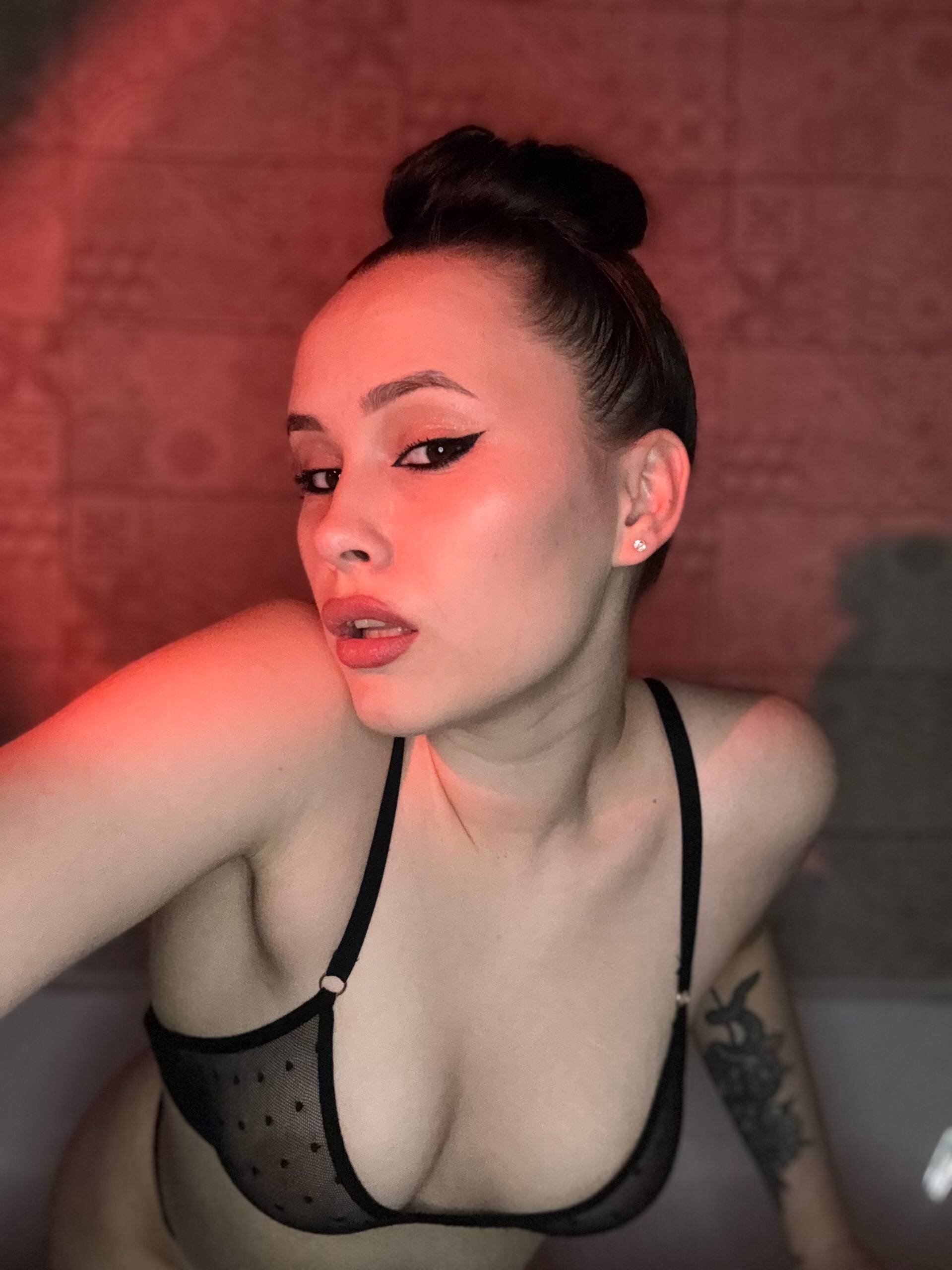 XXX Porn Photo of Nude EmilyyyBridgettt 12
