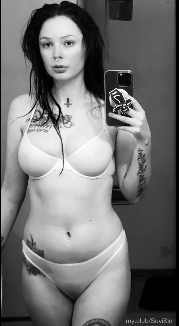 XXX Porn Photo of Nude SuviSin 6